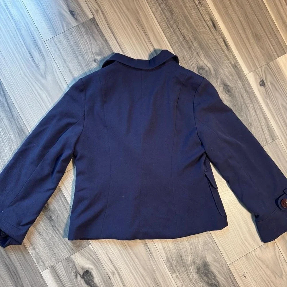 Navy blue blazer in size 10